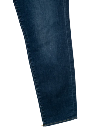 8db07714f3491fc61aeebc6443bd1540.png