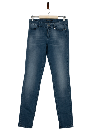 d4210b2d8a6d483e983384a1e46ebdab.png