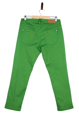693fd8d8920a21628ec59b2d1227e190.png