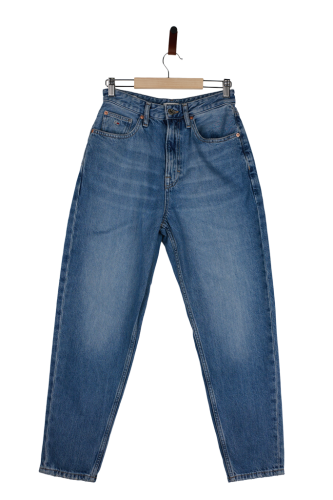 Przejdź do produktu Tommy Jeans damskie jeansy mom klasyczny denim 27/32 stan bardzo dobry