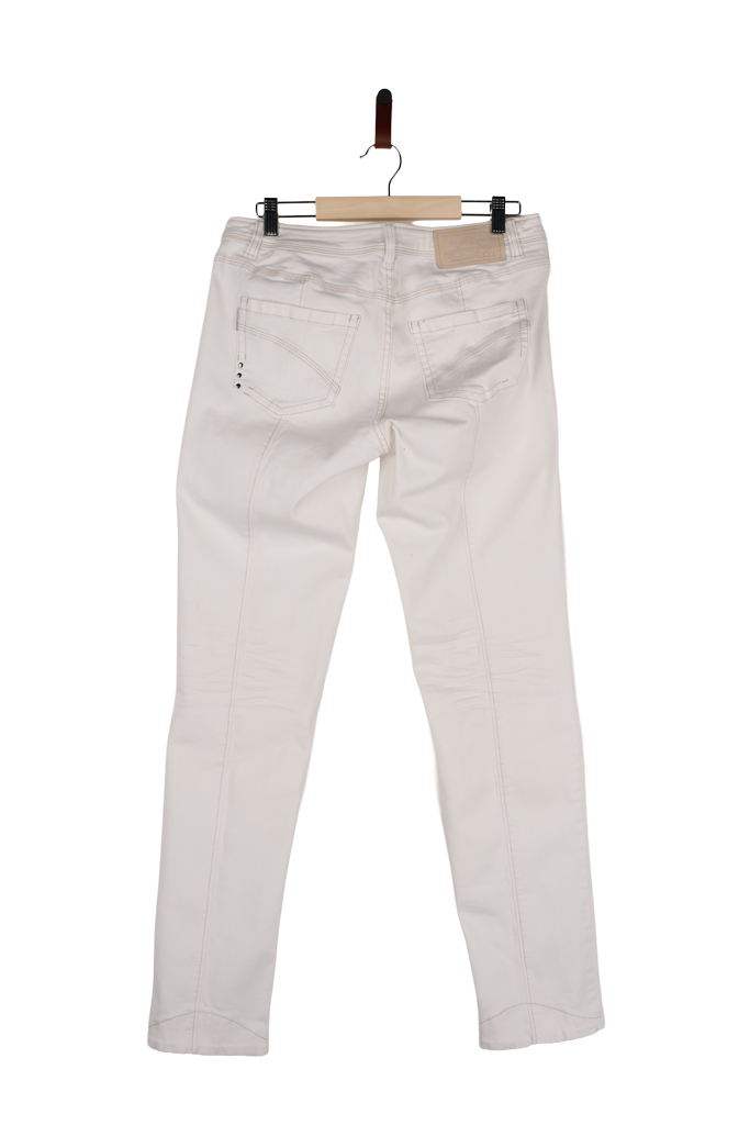 ce082aebed8b4335db112625b5d7a004.png